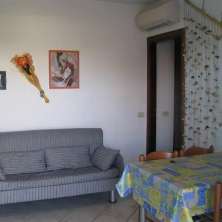 - Bilocale Con Giardino Murta Maria