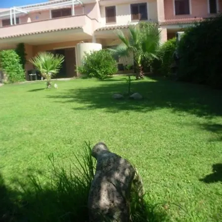 - Bilocale Con Giardino Apartmán